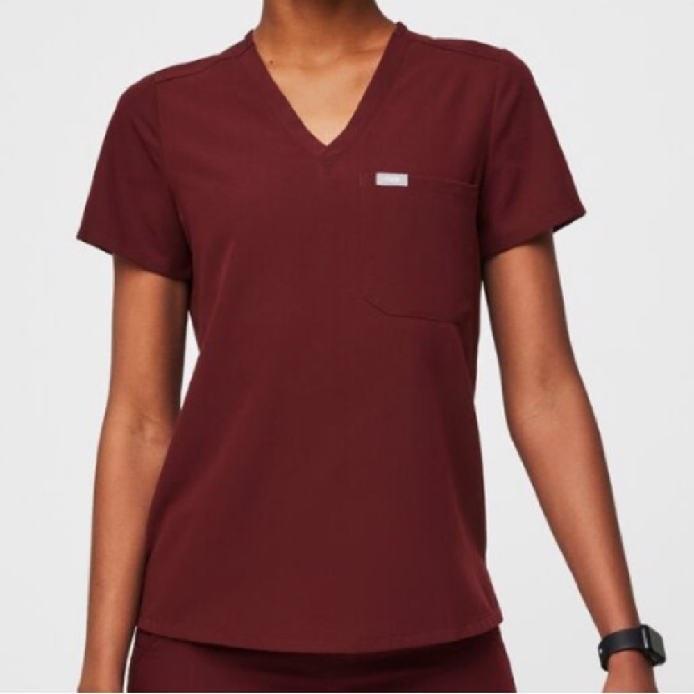 Figs one pocket scrub top